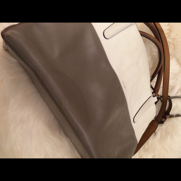 Leather Coach Purse: white & grey - Picture 7 of 7